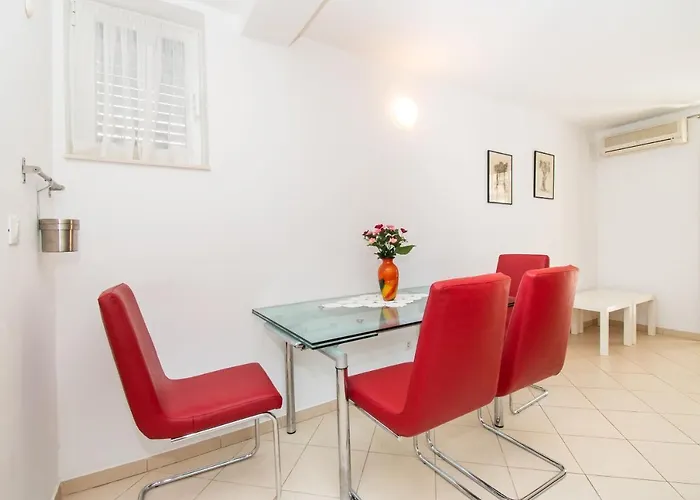 Pave By Zamalin Tribalj