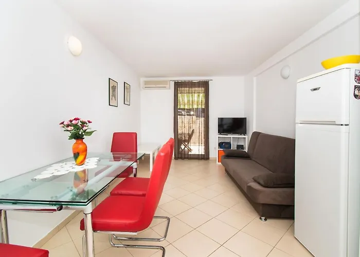 Pave By Zamalin Tribalj