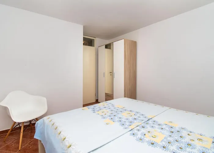 Pave By Zamalin Tribalj